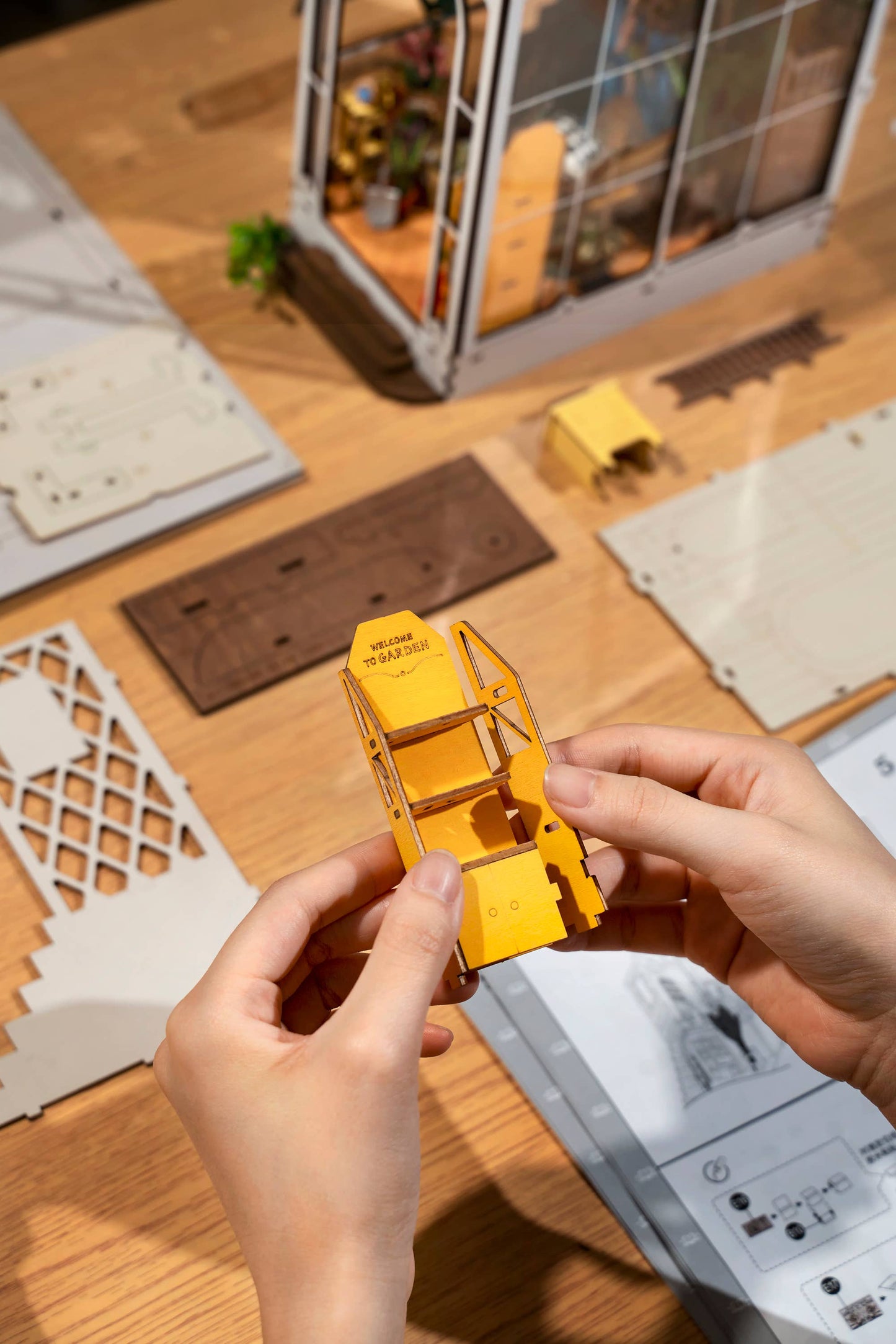 Garden house - DIY Miniature Book Nook Kit