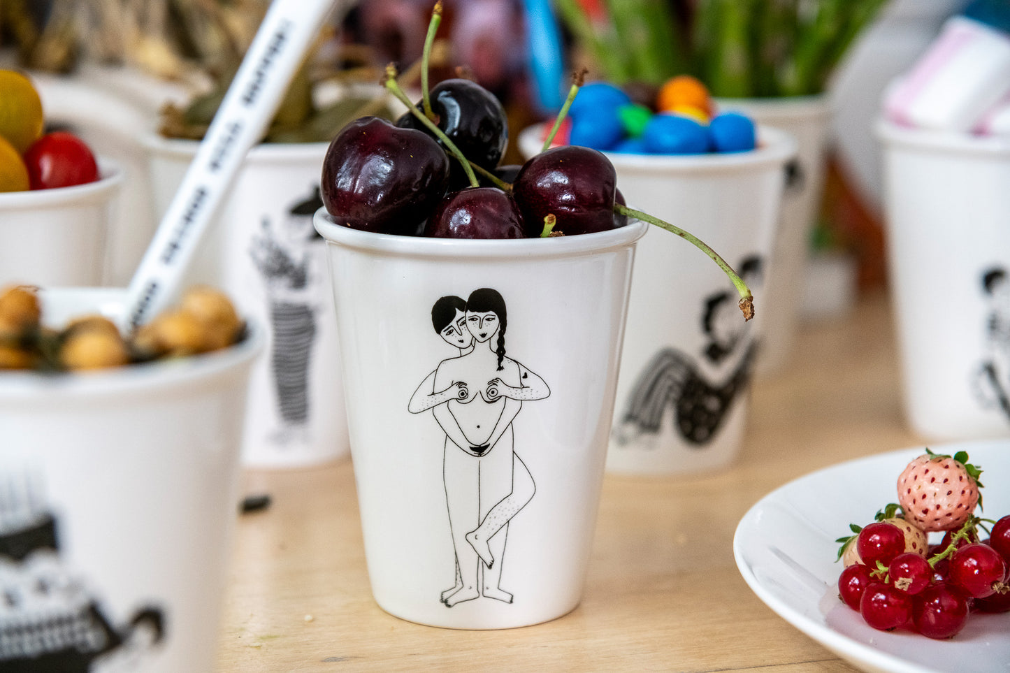 Beker 'Faces everywhere' - Helen B.