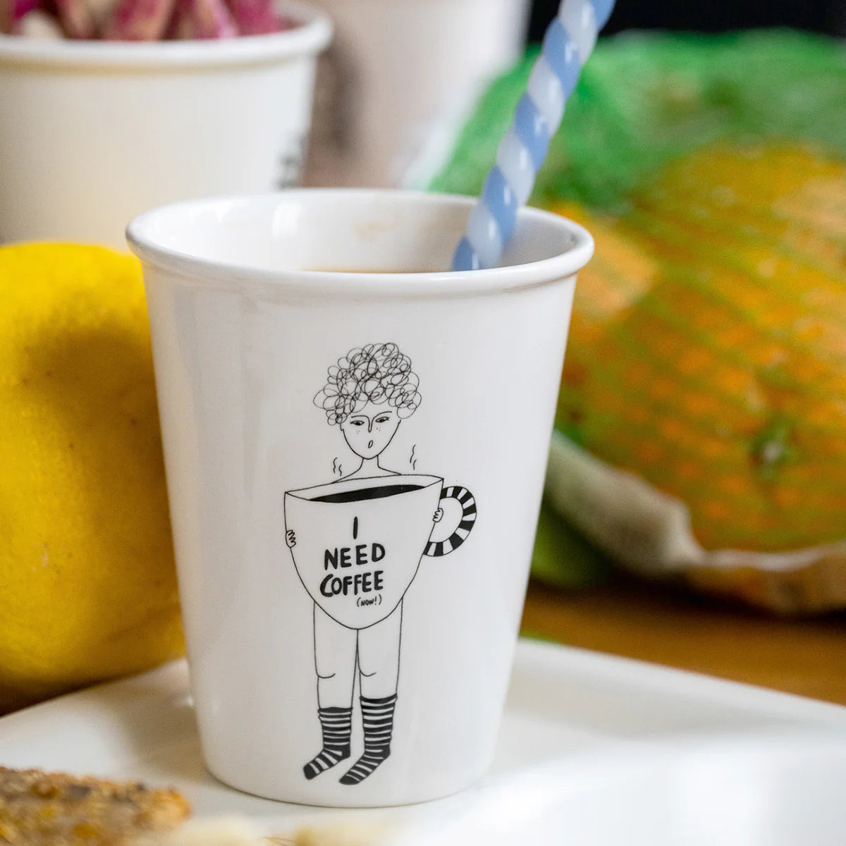 Beker 'Coffee now' - Helen B.