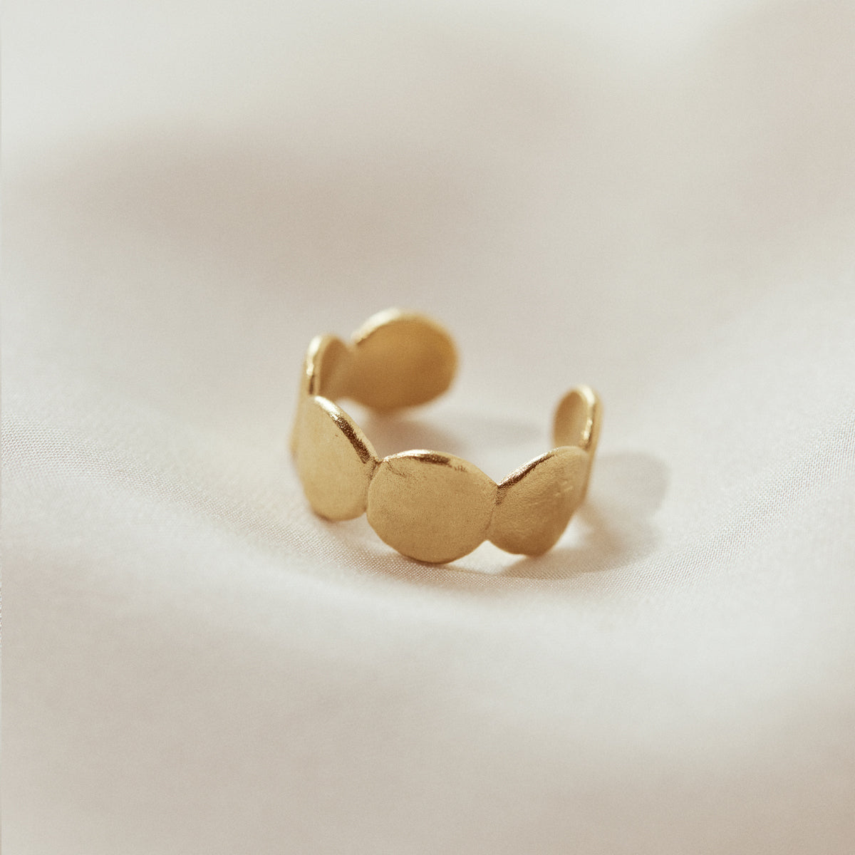 'Hector' ring
