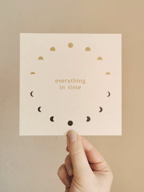Postkaart 'Everything in time'