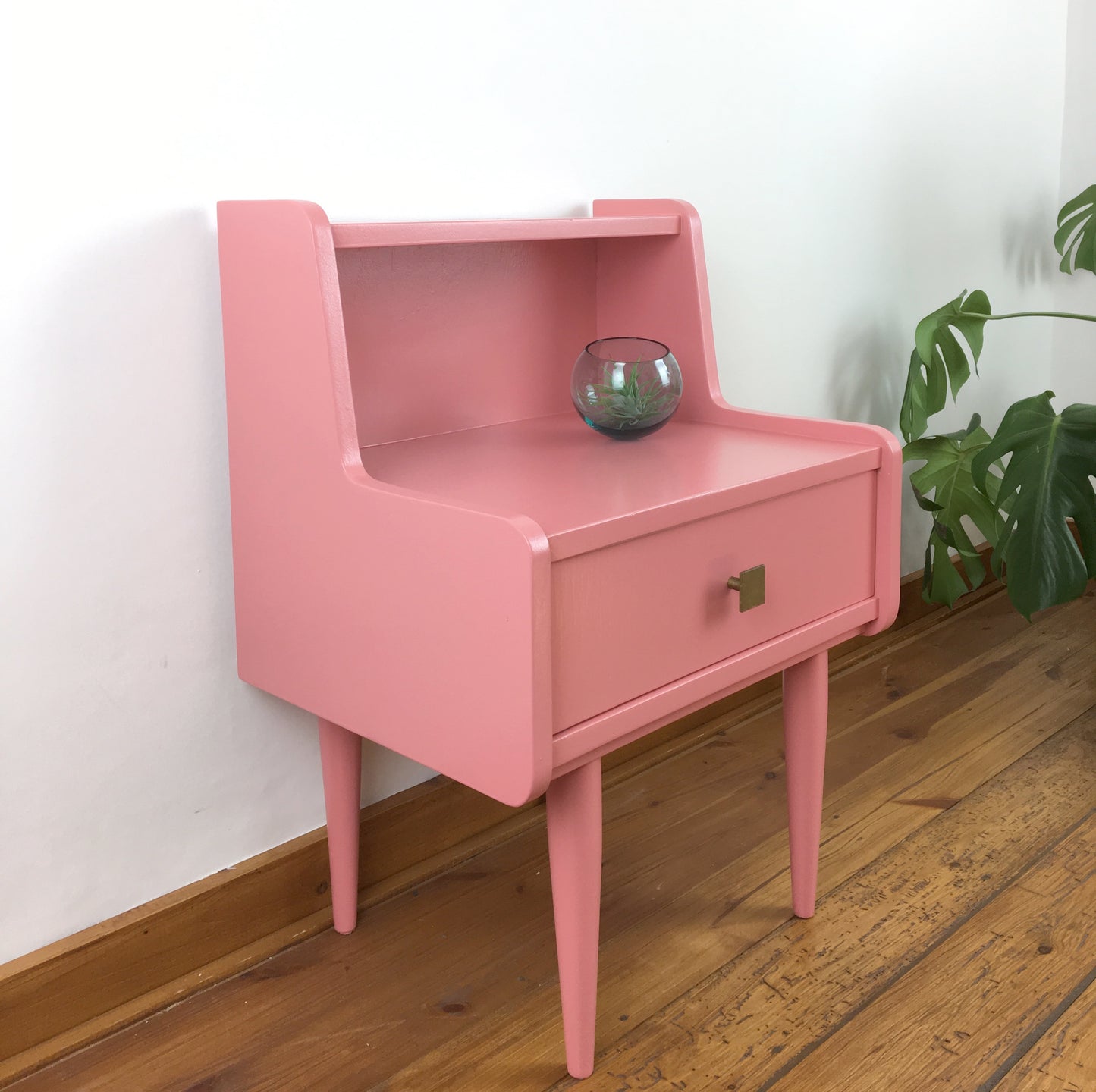 Bijzondere roze kastje