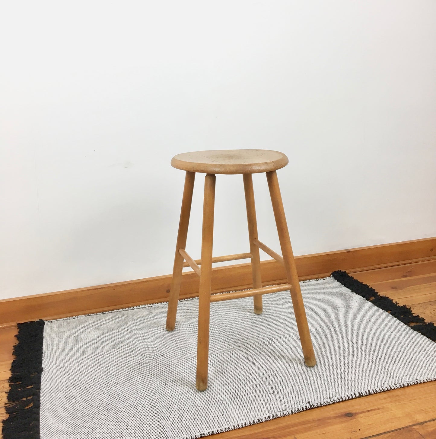 Karaktervolle houten kruk
