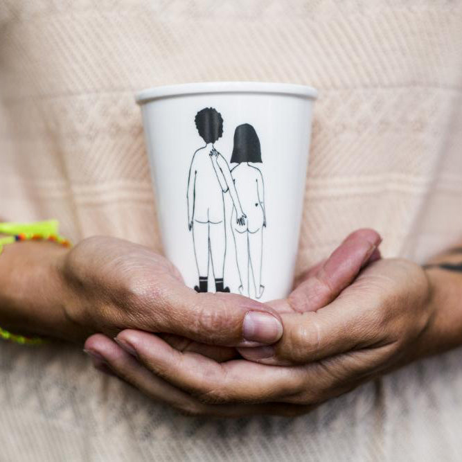 Beker 'Naked Couple Back' - Helen B.