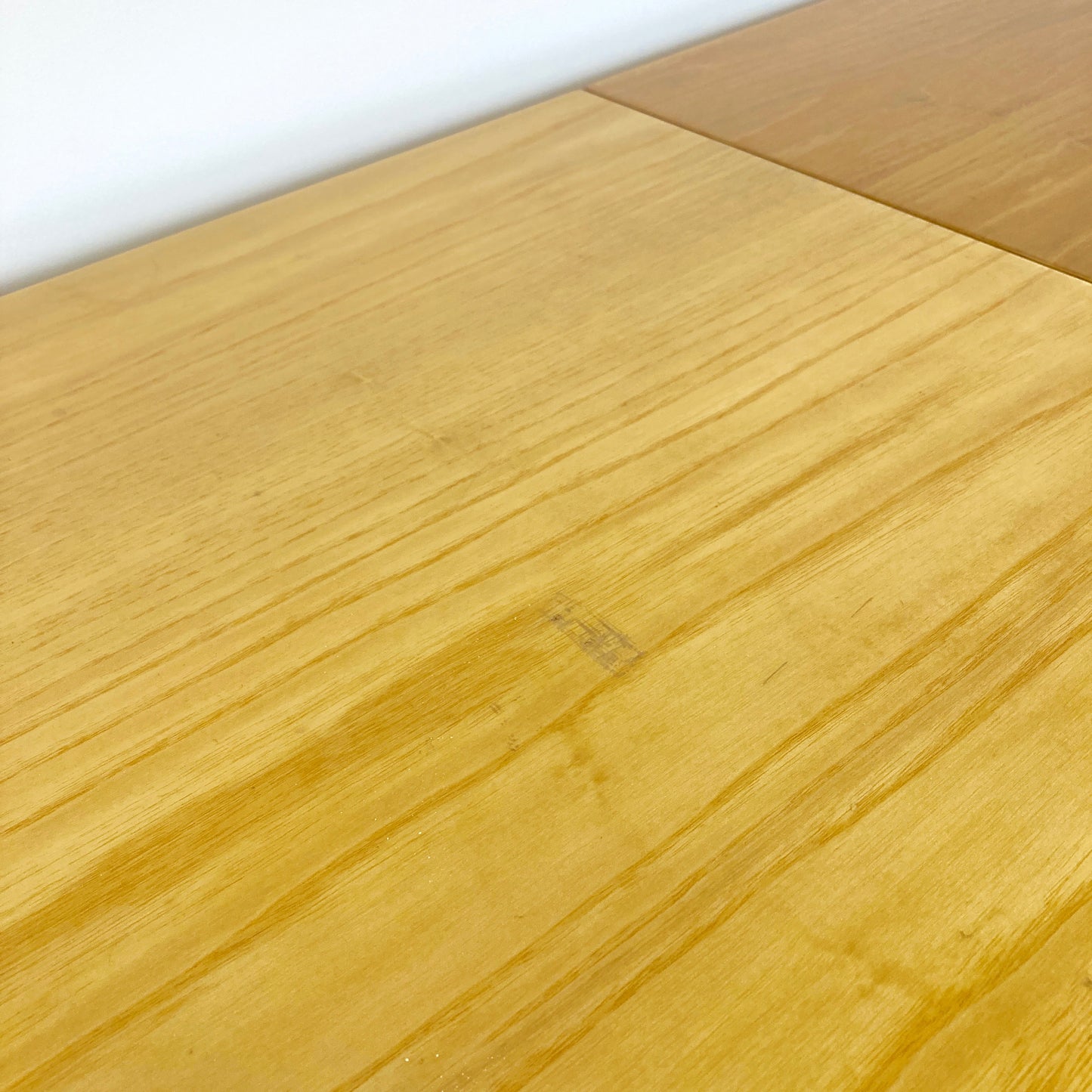 Mooie vintage eettafel van 1969