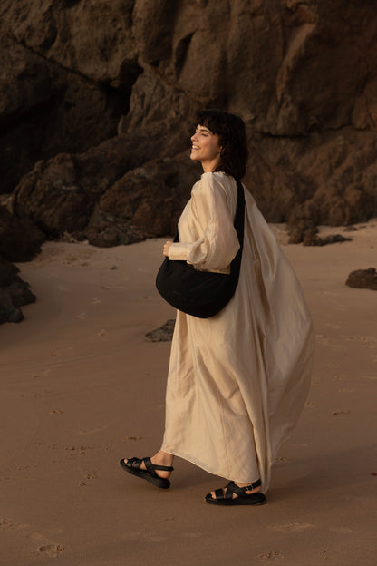 Namika cross body bag • black