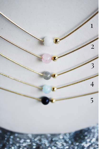 'Theia' ketting met maansteen of aventurijnkristal