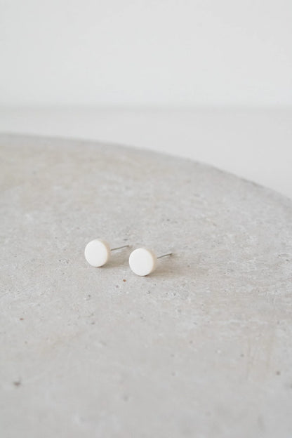 Li mini | Studs - cloudy white