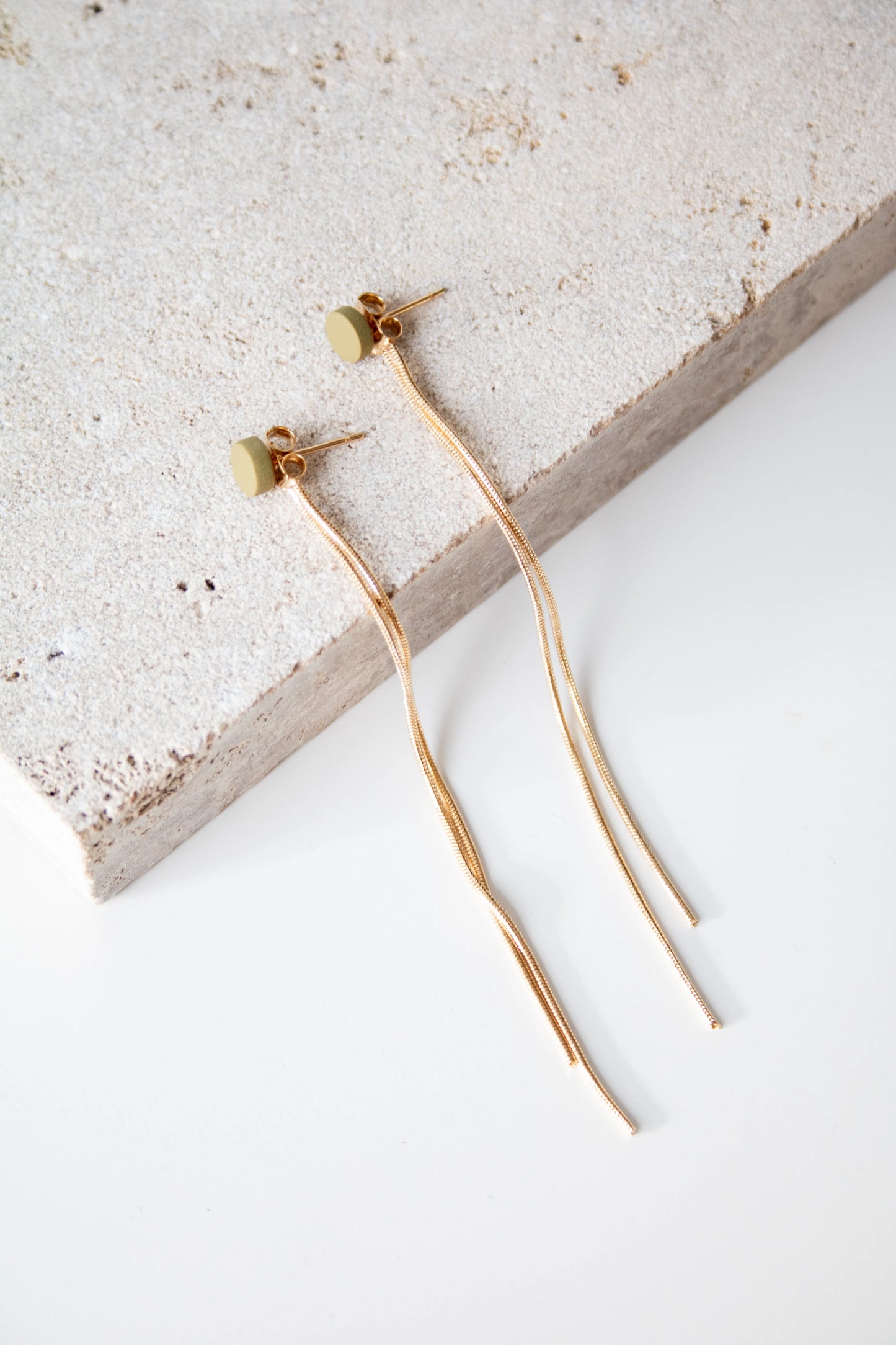 Li Gold | Oorbellen - olive green