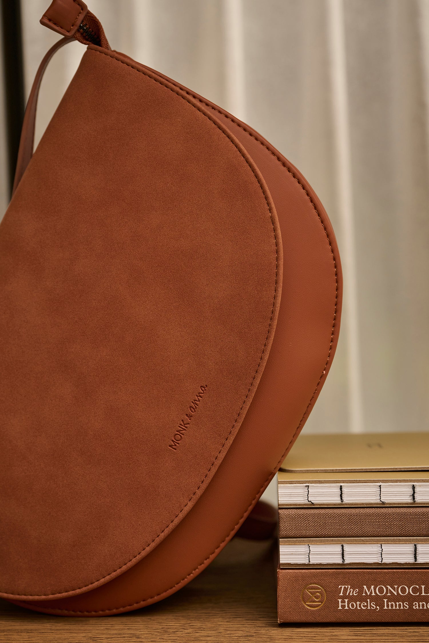 Bag Sac Nicolas Sezane Half Moon Bag Soma Carnelian – LISAMARDI