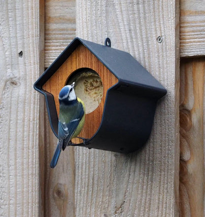 Vogelpindakaas met stukjes noot