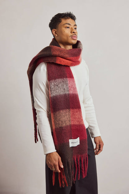 De Reykjavik-sjaal - 100% gerecycled - bordeaux geruit