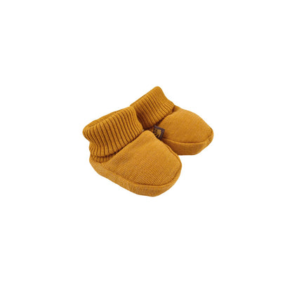 Slofjes/booties amber yarn - mustard sunset  (0 - 6 M)