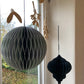 Kerstbal groen/grijs  - handmade & fairtrade