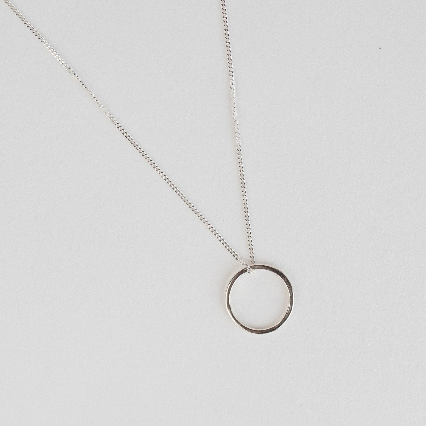 Mini circle necklace - 45 cm