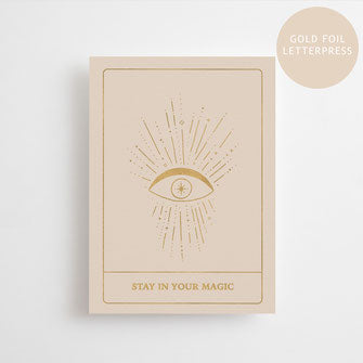 Postkaart 'Stay in your magic' - golden edition